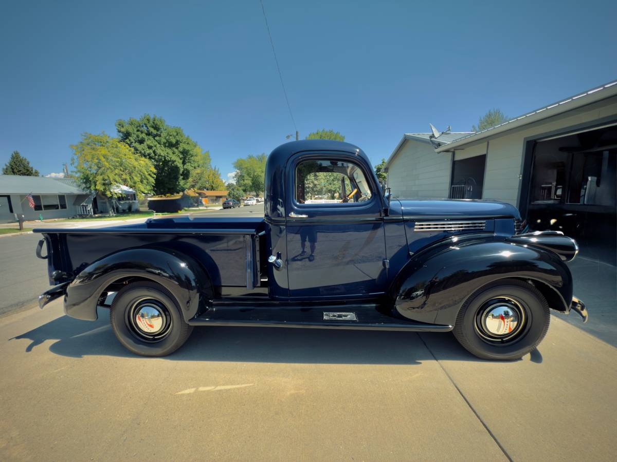 Chevrolet-pickup-1941-blue-3