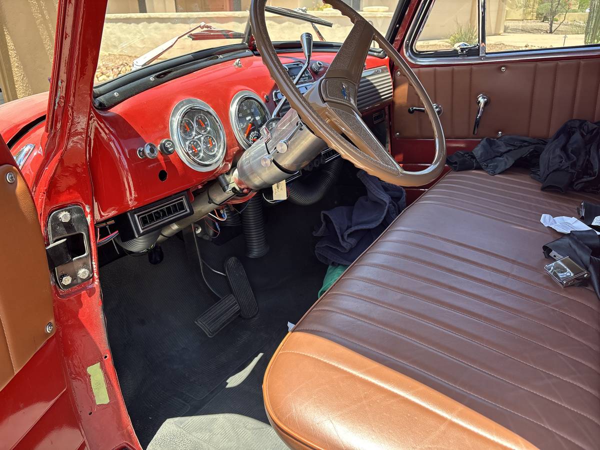 Chevrolet-pickup-1951-red-4