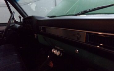 Chevrolet-rv-20-series-1987-green-35