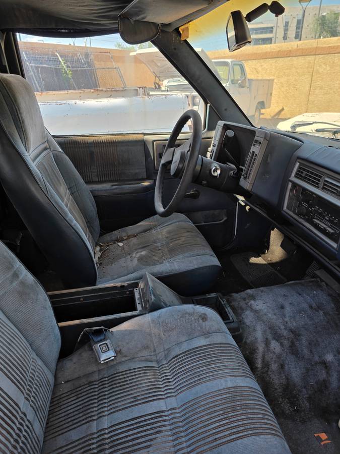 Chevrolet-s-10-pickup-12-ton-nominal-1991-white-3