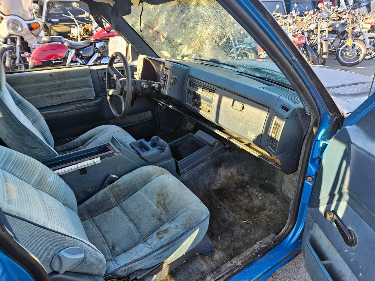 Chevrolet-s-10-pickup-1993-black-13