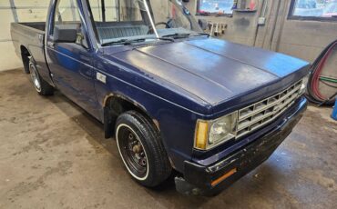 Chevrolet-s-10-pickup-small-conventional-cab-1987-blue-1