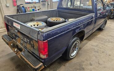 Chevrolet-s-10-pickup-small-conventional-cab-1987-blue-2