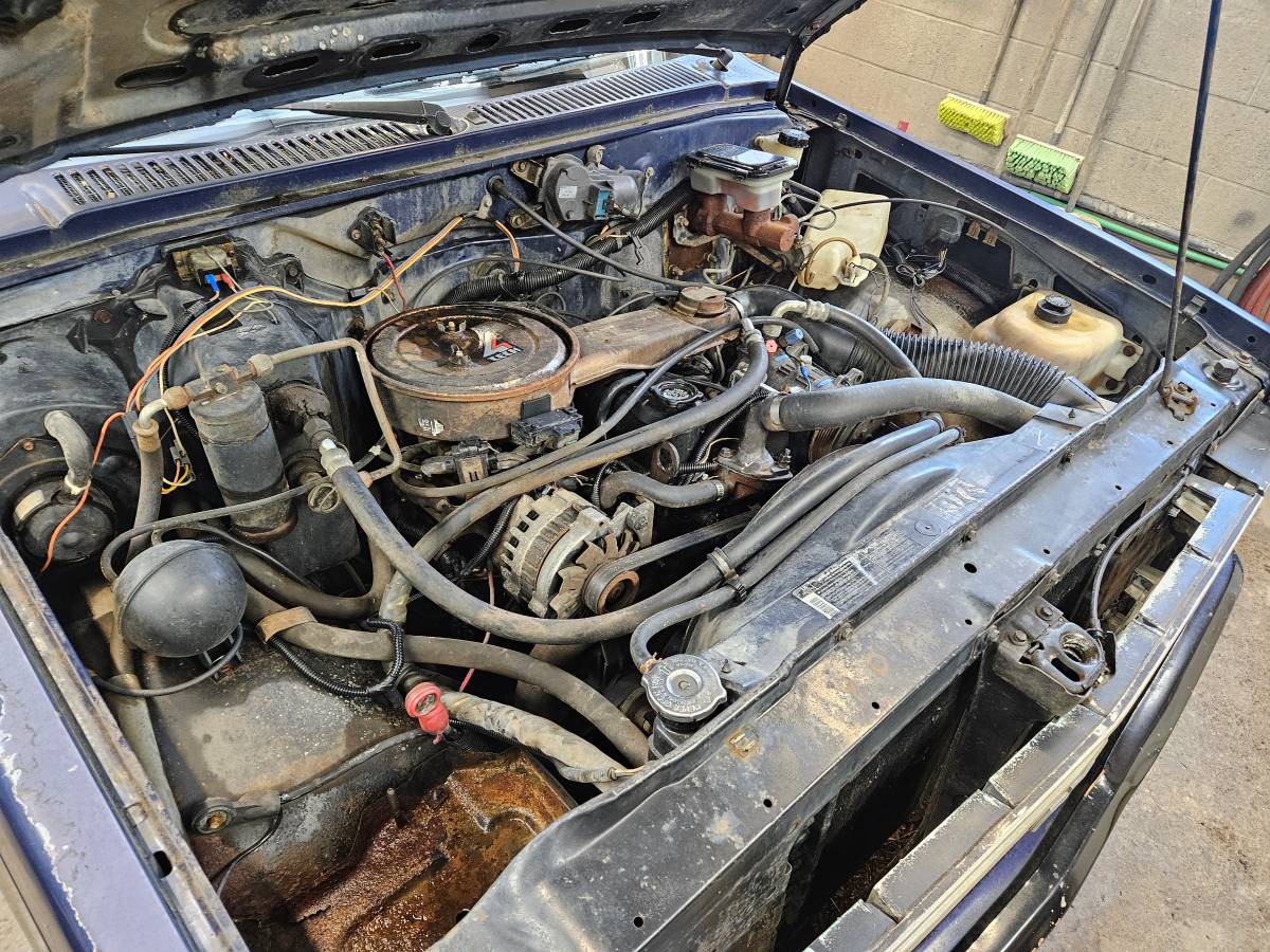 Chevrolet-s-10-pickup-small-conventional-cab-1987-blue-7