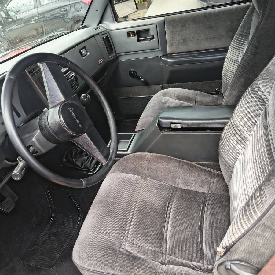 Chevrolet-s10-1988-red-5