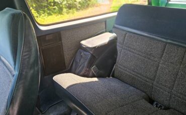 Chevrolet-s10-blazer-4x4-1987-grey-2