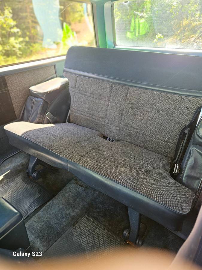 Chevrolet-s10-blazer-4x4-1987-grey-4