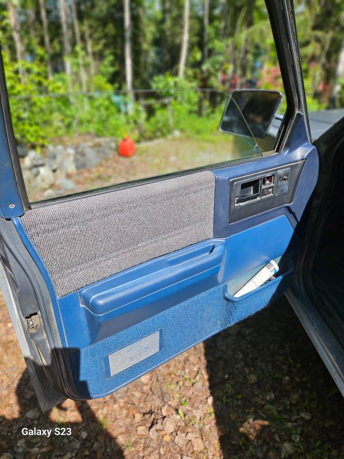 Chevrolet-s10-blazer-4x4-1987-grey-5