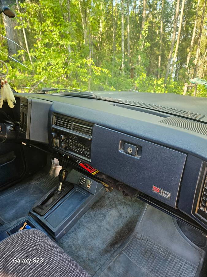 Chevrolet-s10-blazer-4x4-1987-grey-8