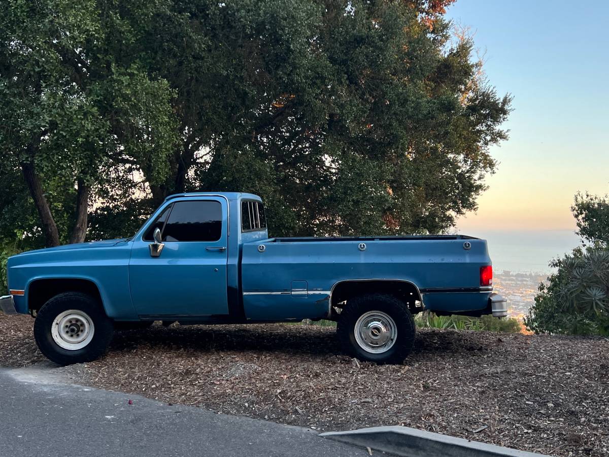 Chevrolet-scottsdale-1987