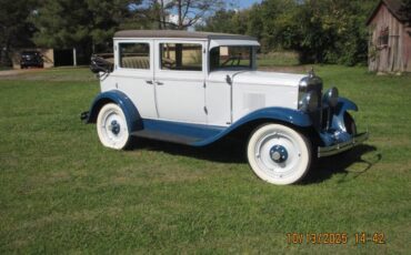 Chevrolet-sedan-1929-blue-14