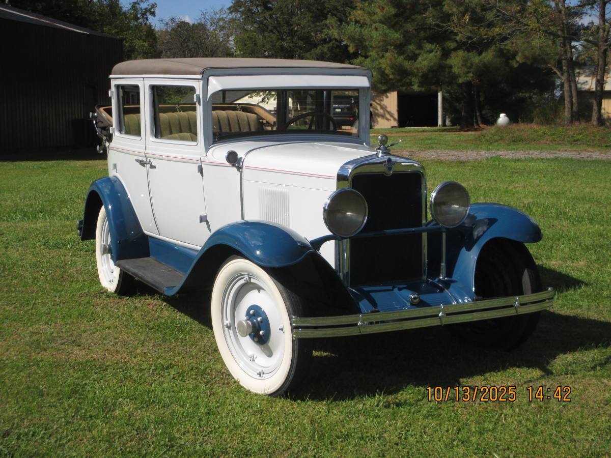Chevrolet-sedan-1929-blue-16