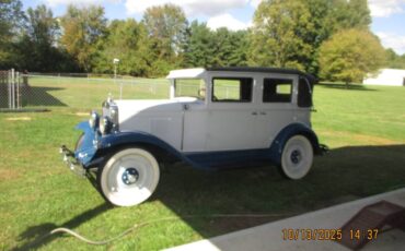 Chevrolet-sedan-1929-blue-7