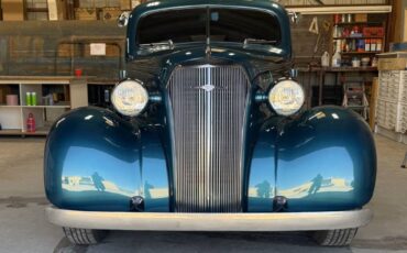 Chevrolet-sedan-delivery-1937-custom-2