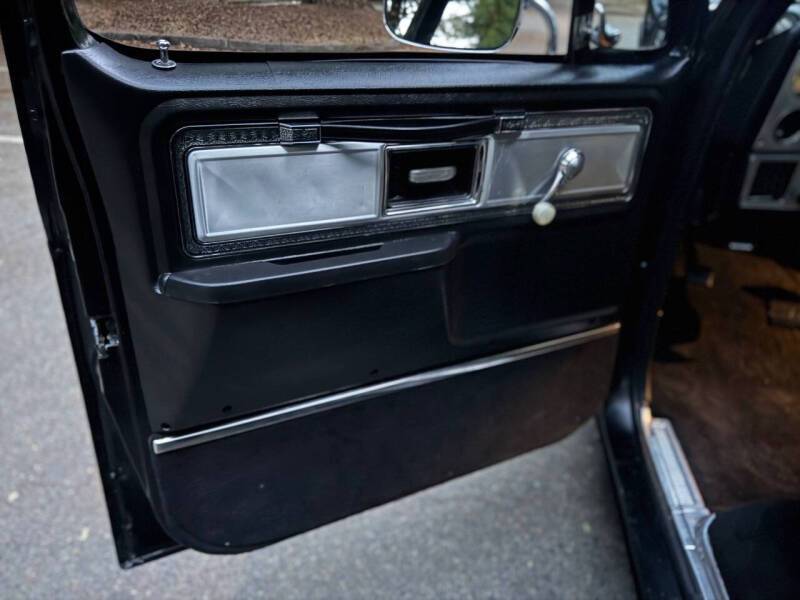 Chevrolet-silverado-1500-1980-black-17