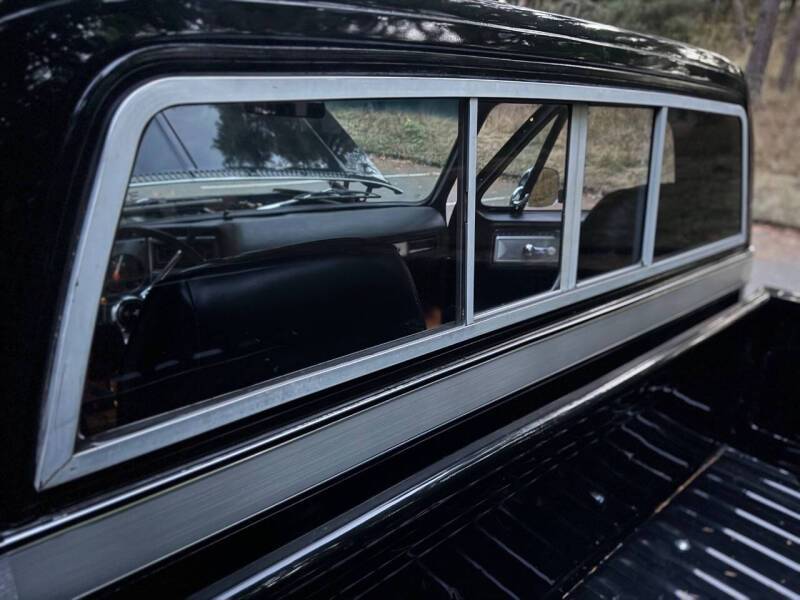 Chevrolet-silverado-1500-1980-black-37