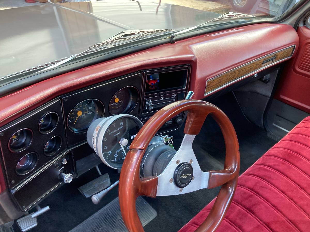 Chevrolet-silverado-1500-1980-silver-2