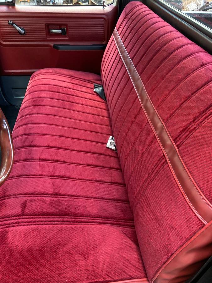 Chevrolet-silverado-1500-1980-silver-3