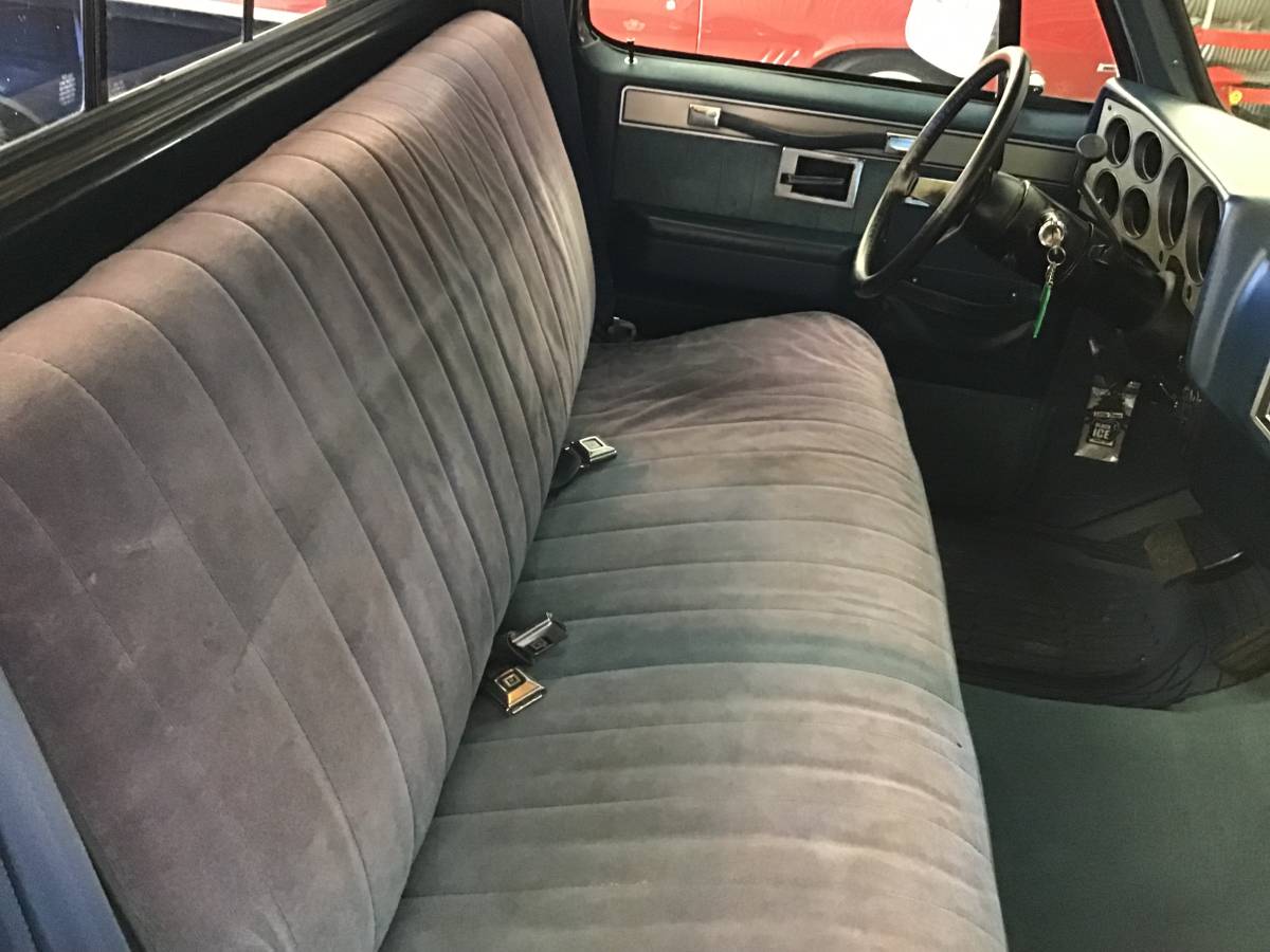 Chevrolet-silverado-1500-1985-blue-15