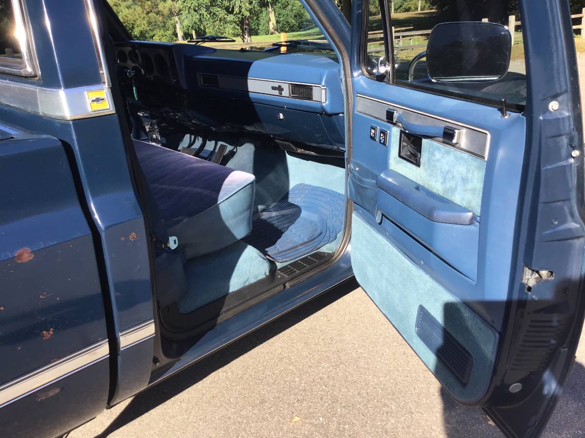 Chevrolet-silverado-1500-1985-blue-8