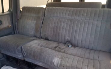 Chevrolet-silverado-1500-1989-grey-2