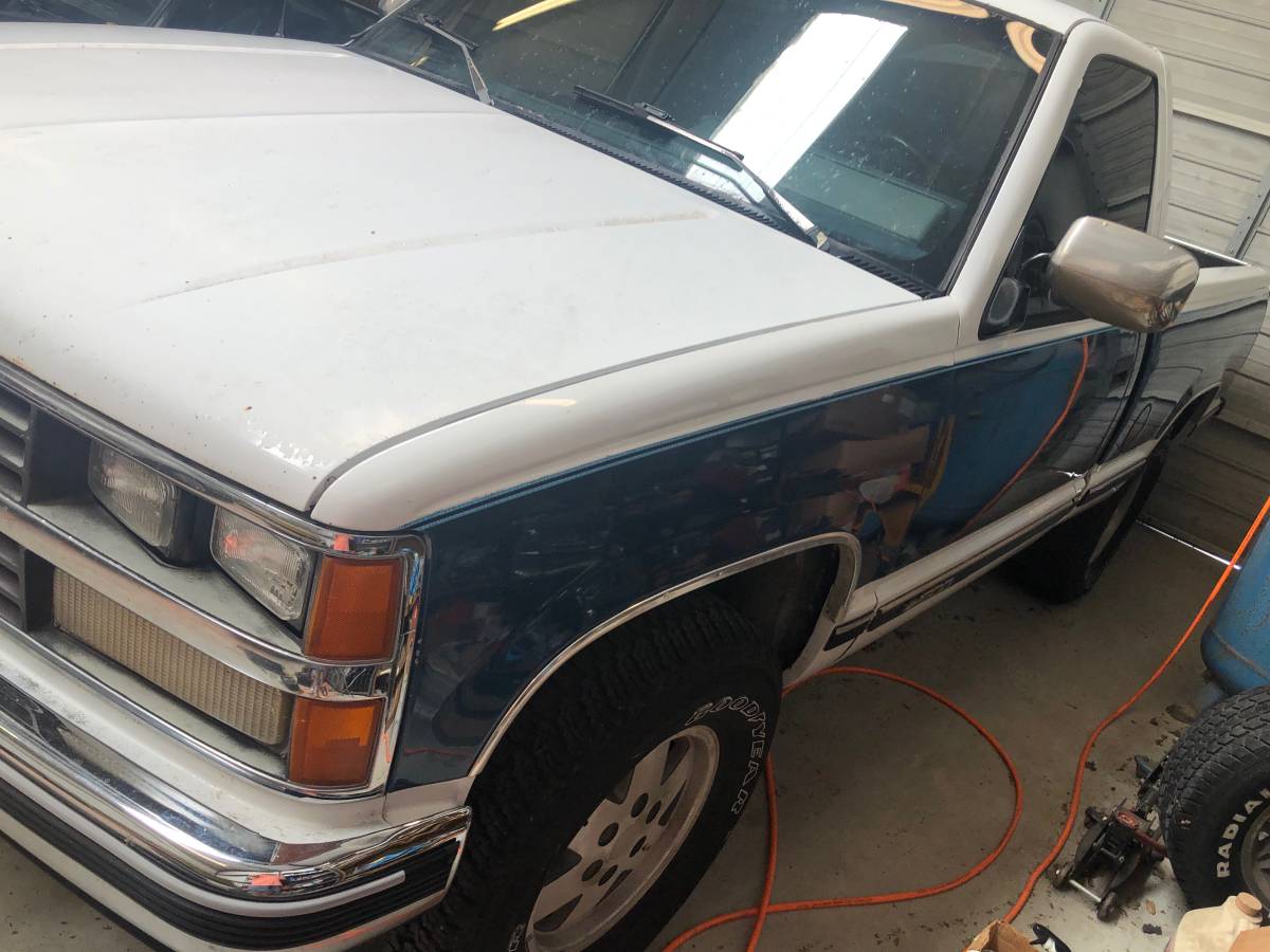 Chevrolet-silverado-1500-1989-white-3