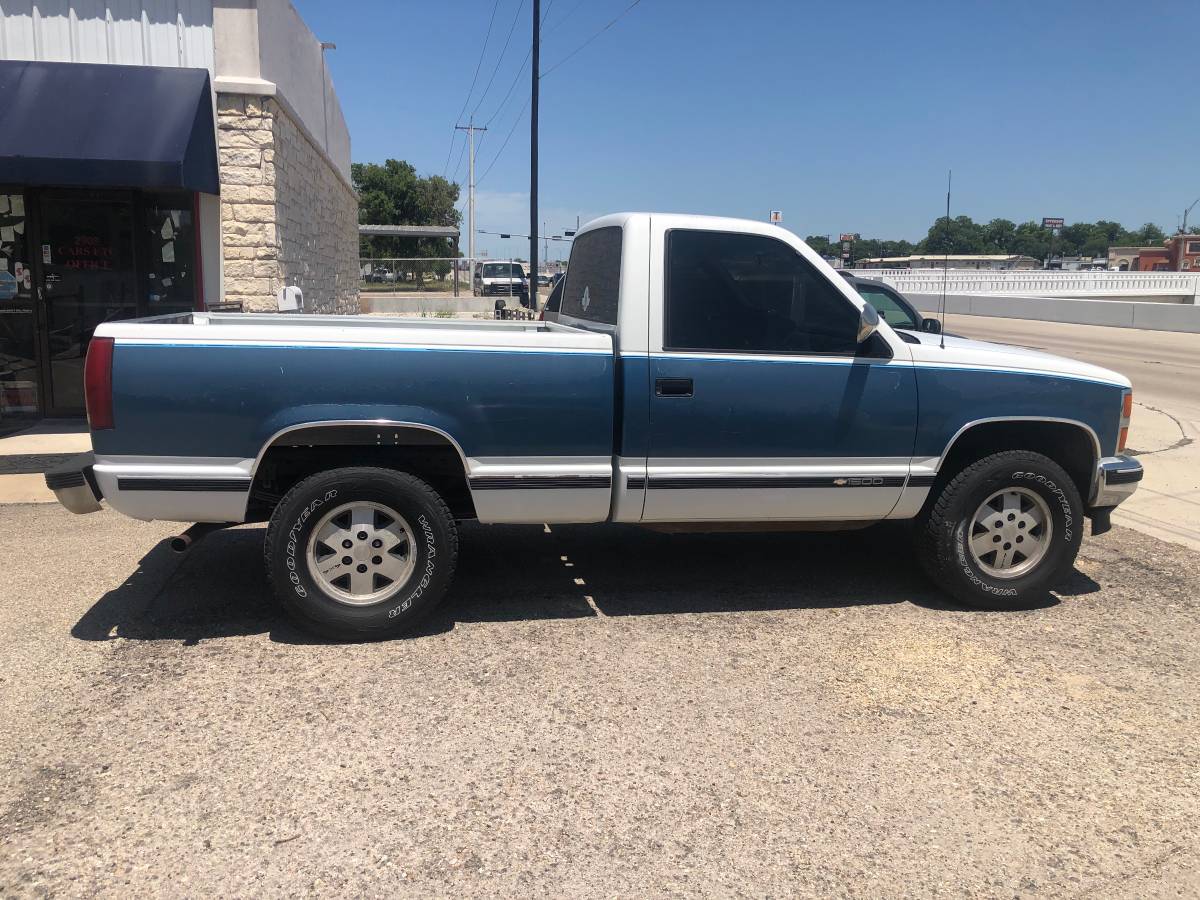 Chevrolet-silverado-1500-1989-white