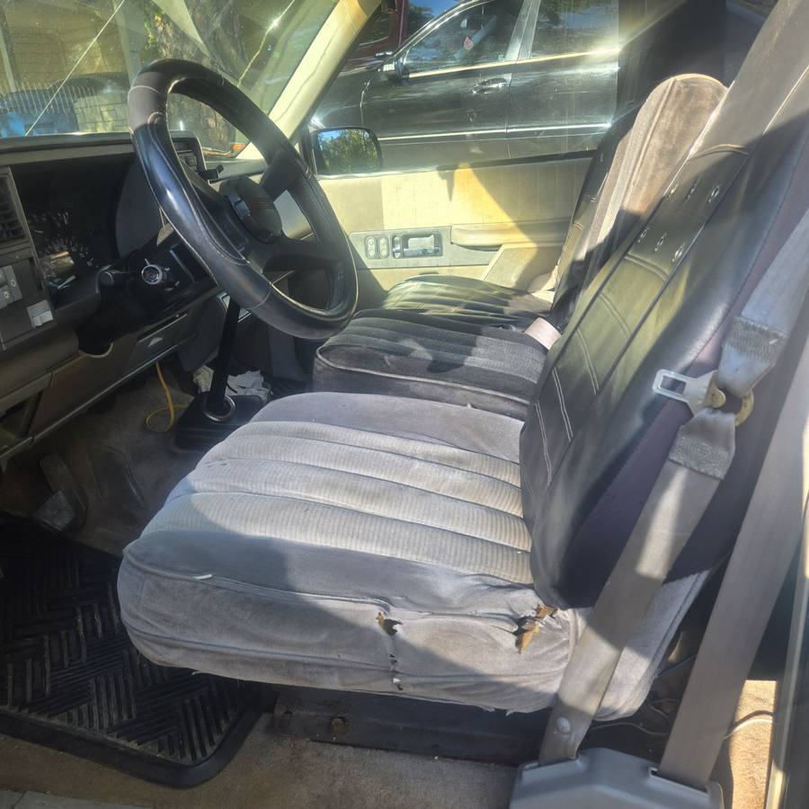 Chevrolet-silverado-1500-1994-grey