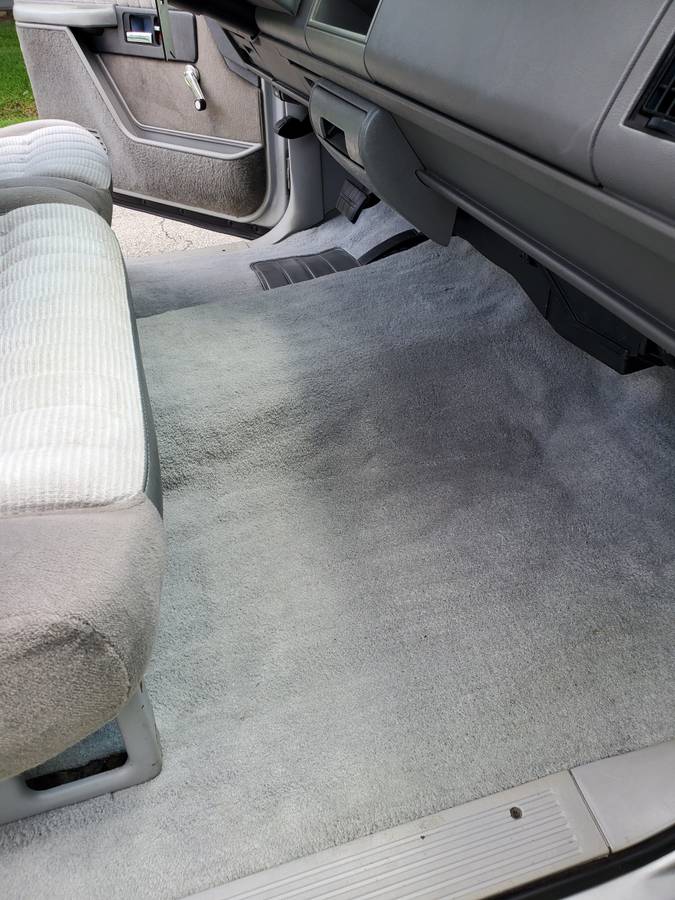 Chevrolet-silverado-1500-1994-silver-1