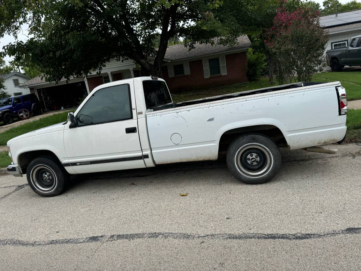 Chevrolet-silverado-1500-1994-white-1