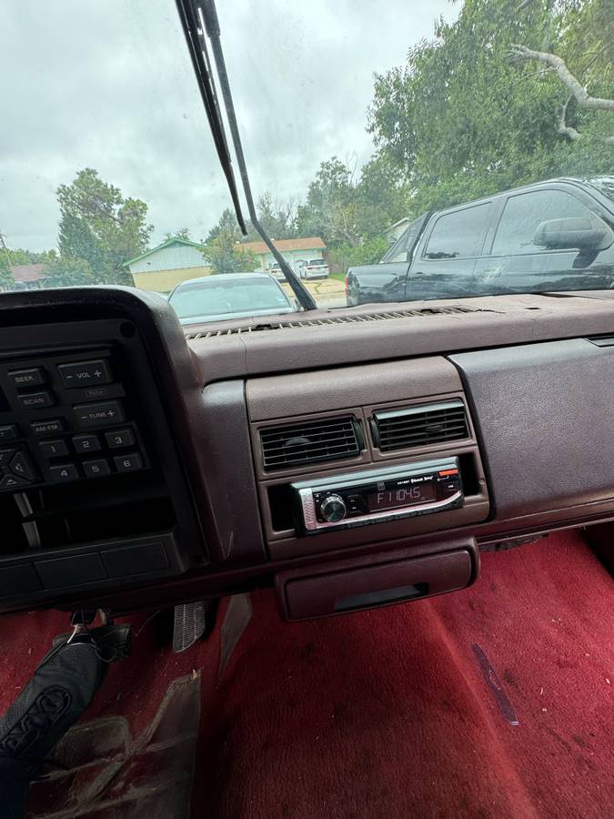 Chevrolet-silverado-1500-1994-white-2