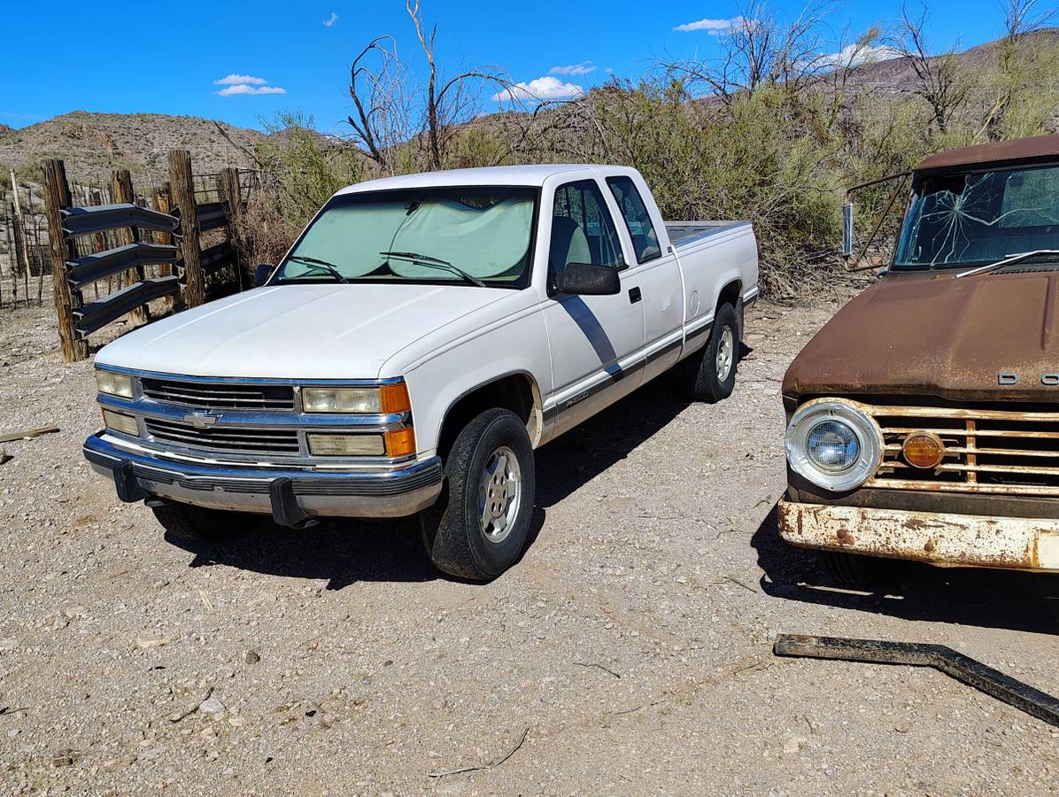 Chevrolet-silverado-1500-1994-white-6