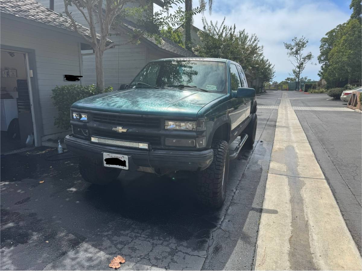 Chevrolet-silverado-1500-1995-green-1