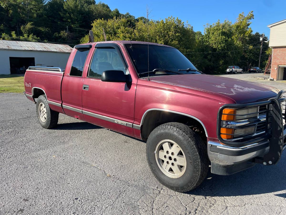 Chevrolet-silverado-1500-1996-red-1