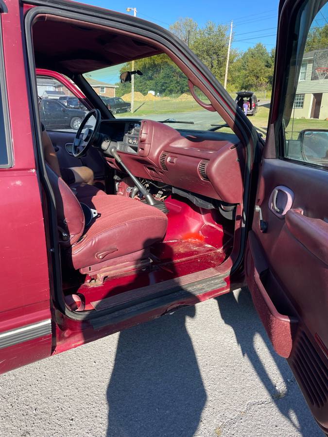 Chevrolet-silverado-1500-1996-red-3