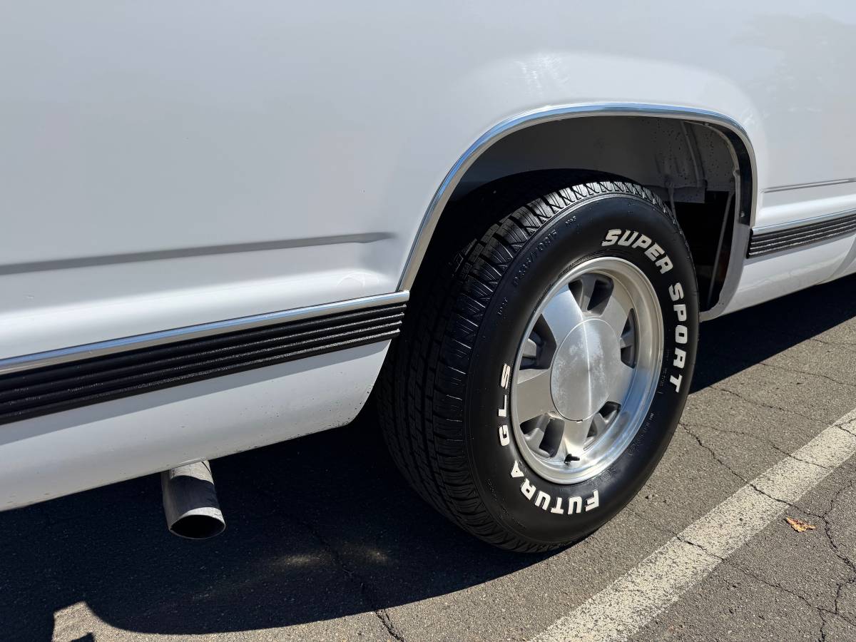 Chevrolet-silverado-1500-1996-white-24