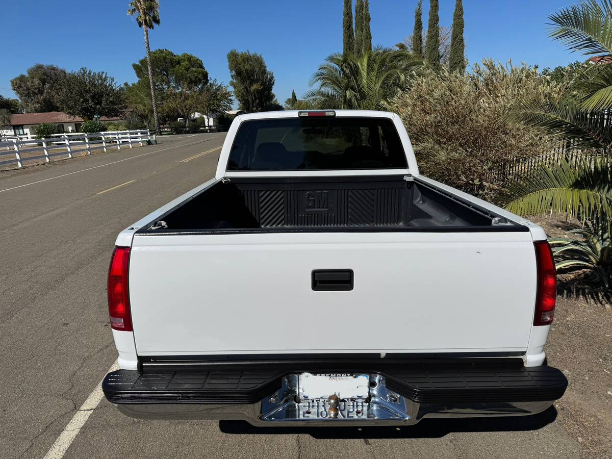 Chevrolet-silverado-1500-1996-white-26