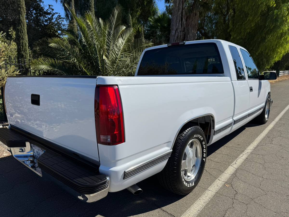 Chevrolet-silverado-1500-1996-white-5