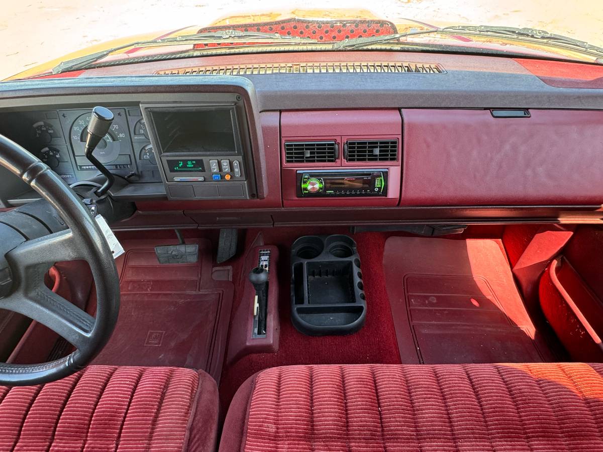 Chevrolet-silverado-1500-extended-cab-1990-red-15