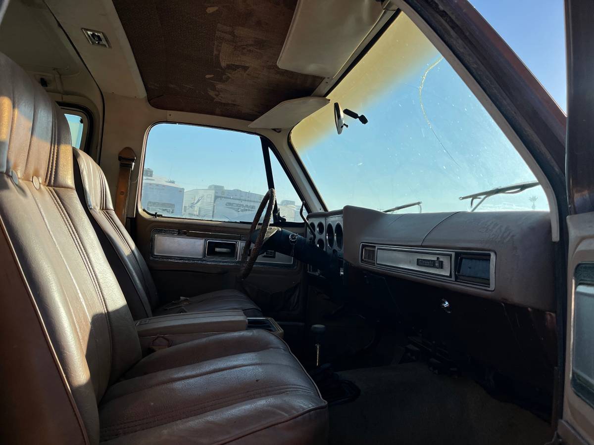Chevrolet-silverado-1980-2