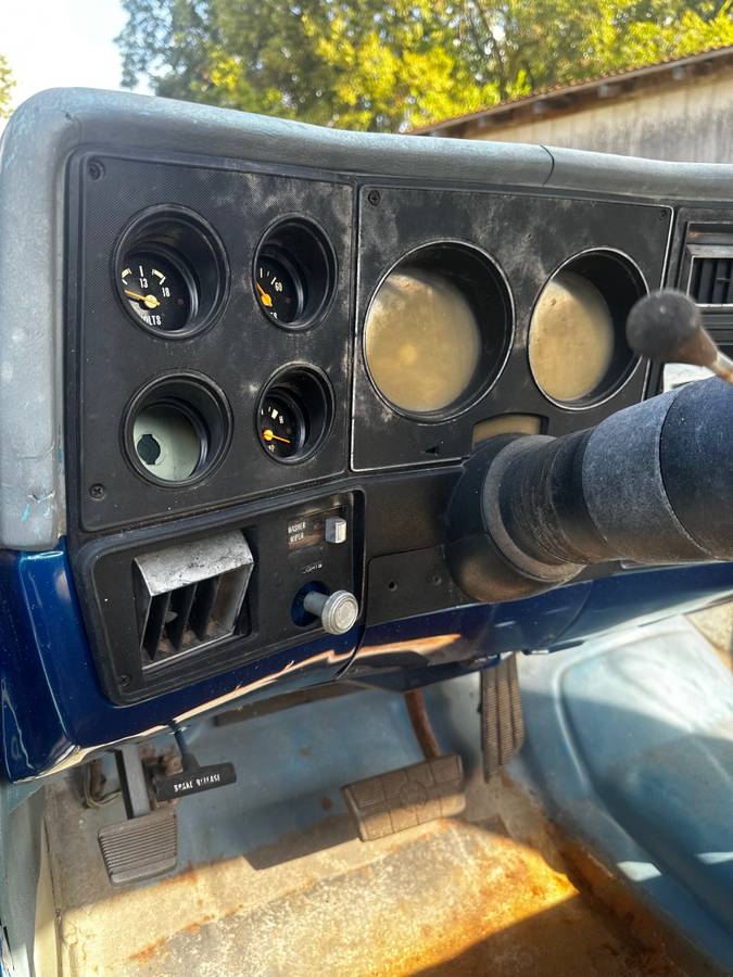 Chevrolet-silverado-1980-blue-7