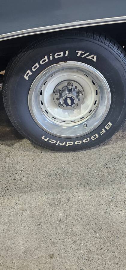 Chevrolet-silverado-1986-grey-11