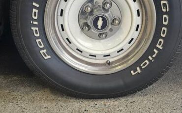 Chevrolet-silverado-1986-grey-2
