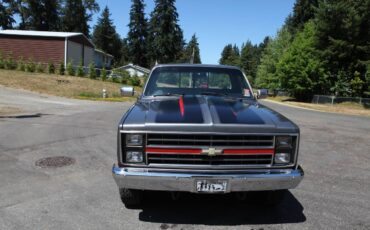 Chevrolet-silverado-1986-grey-2