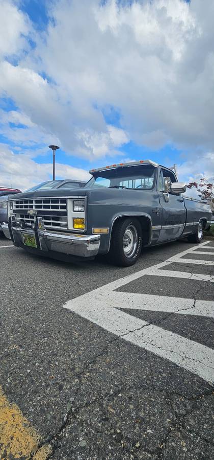 Chevrolet-silverado-1986-grey-4