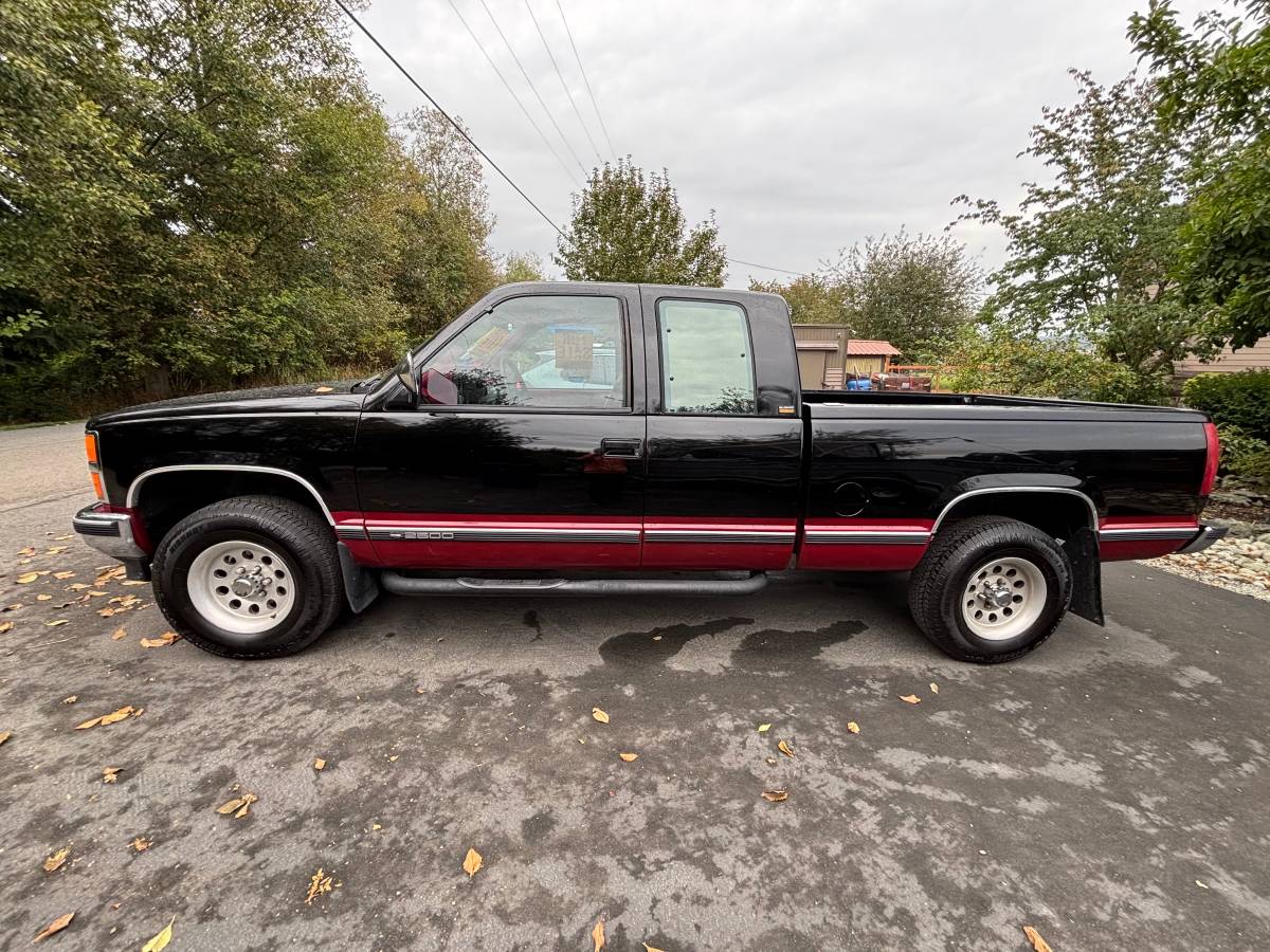 Chevrolet-silverado-1992-black-2