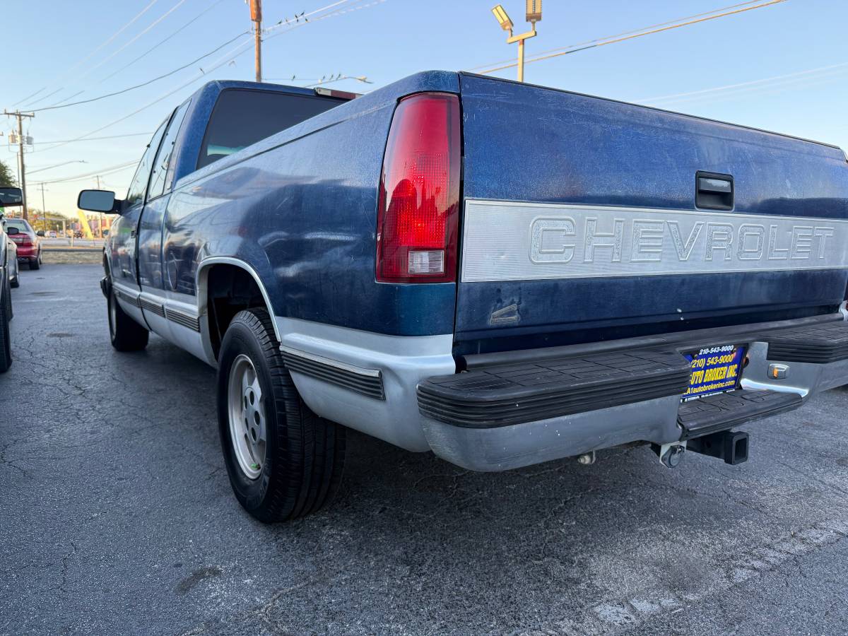 Chevrolet-silverado-1995-blue-11