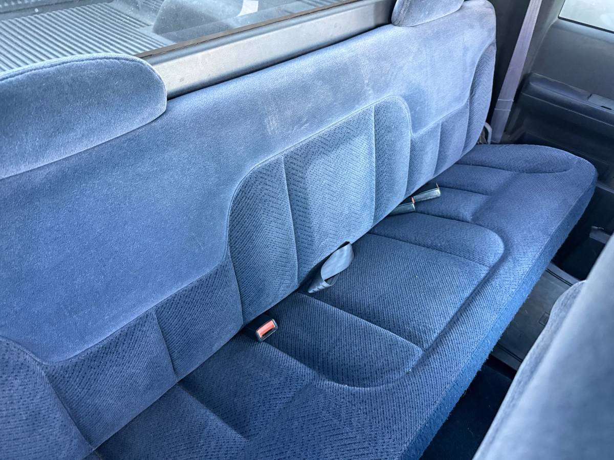 Chevrolet-silverado-1995-blue-17