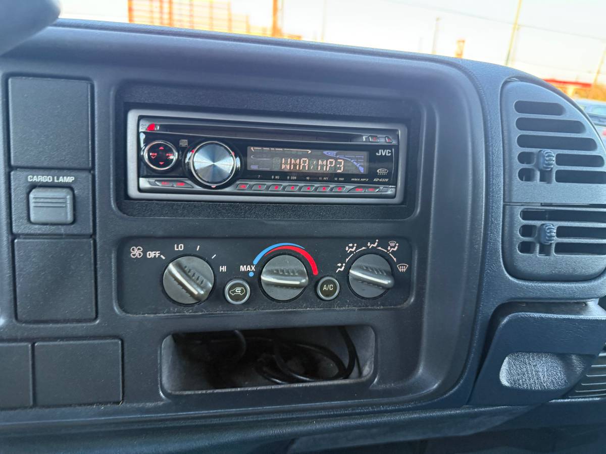 Chevrolet-silverado-1995-blue-19