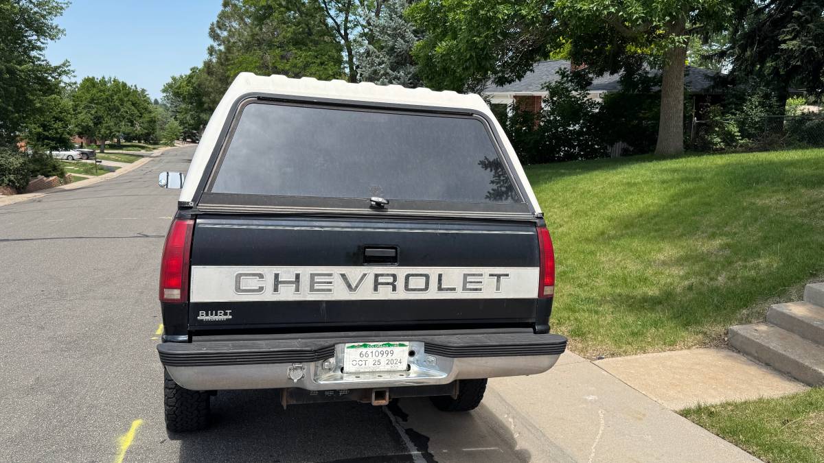 Chevrolet-silverado-2500-1994-black-4